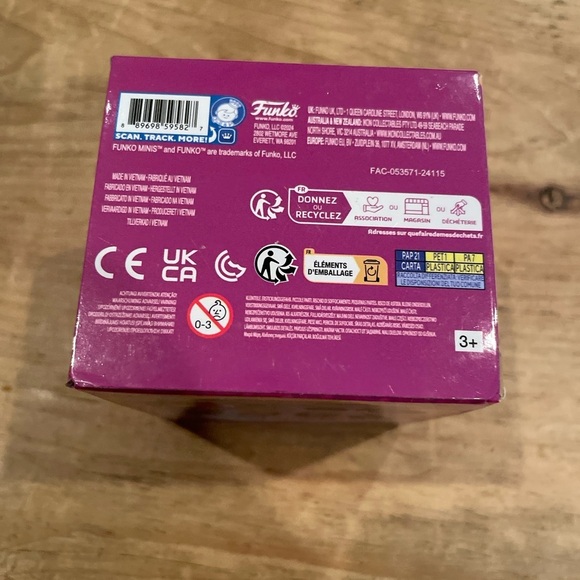 NIB Funko Minis Disney Princess #51 Belle Beauty & The Beast - Picture 5 of 7